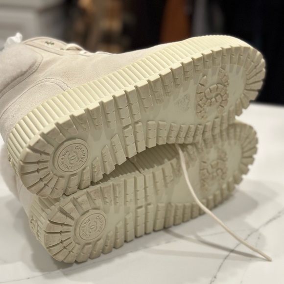 Chanel high tops - Picture 3 of 4